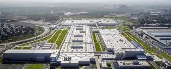 本土化“加速跑” 寶馬以計算機系統技術服務為引擎，駛入未來競爭新賽道